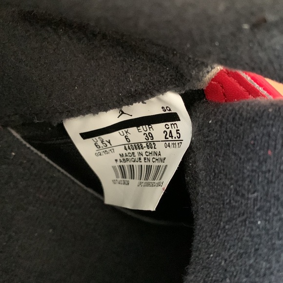 Jordan 5 Retro Red Suede GS - Picture 8 of 16